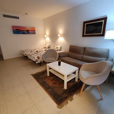 Pyr Apartment